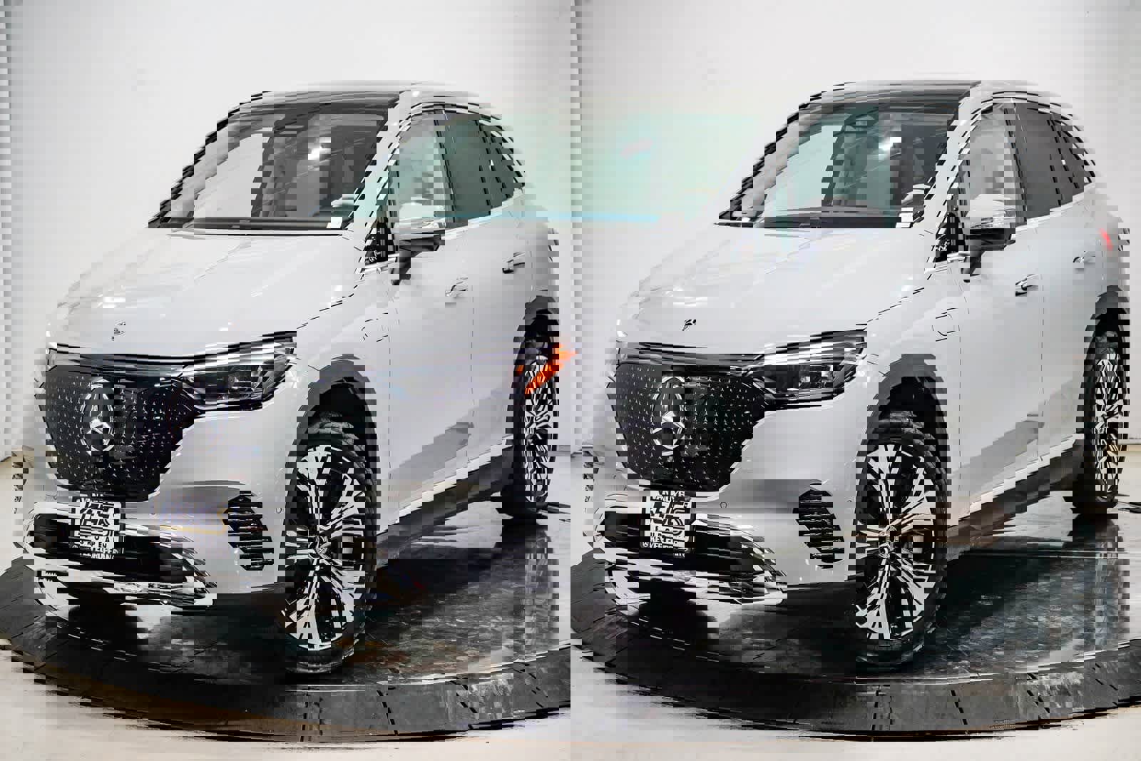 Used 2026 Mercedes-Benz EQE 320+ SUV image 1