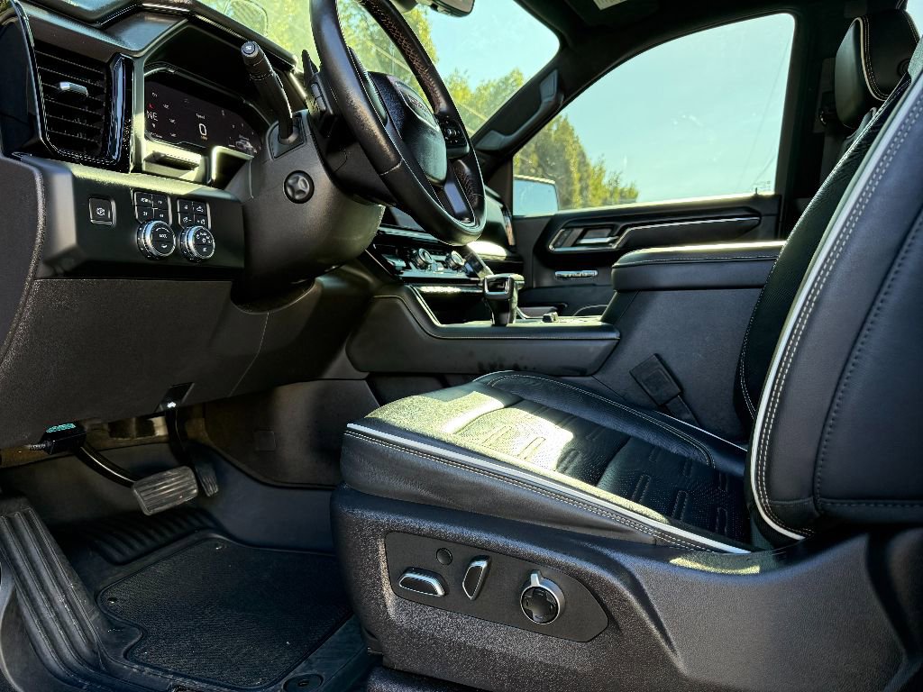 Used 2024 GMC Sierra 1500 AT4X image 23