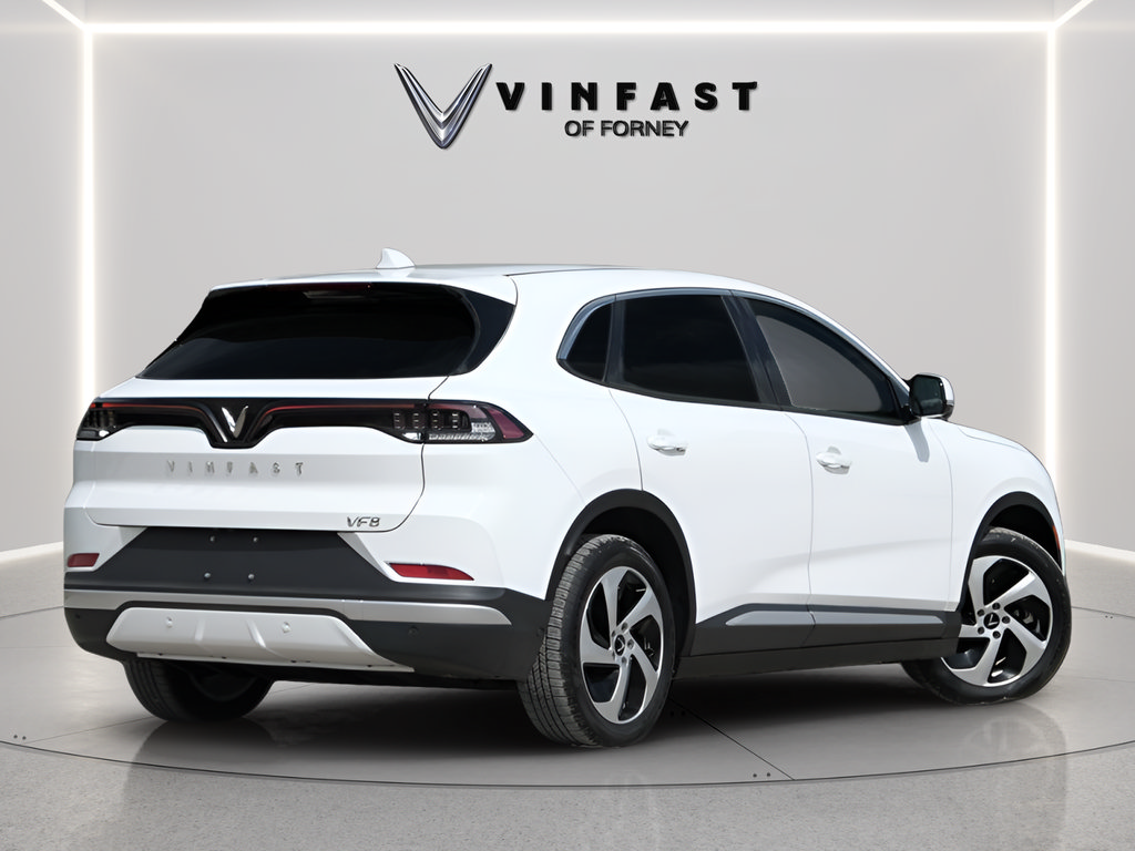New 2025 VinFast VF 8 Eco AWD/4WD image 3