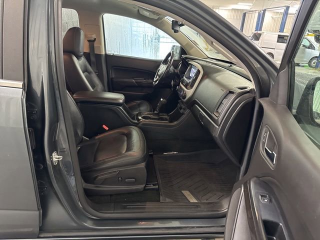 Used 2017 GMC Canyon SLT w/ Driver Alert Package image 17