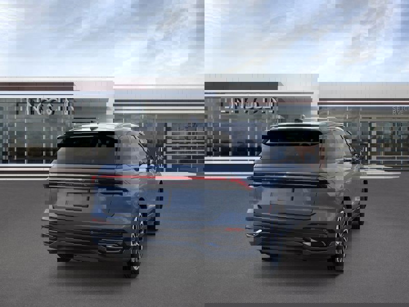 New 2026 Lincoln Nautilus Reserve image 8