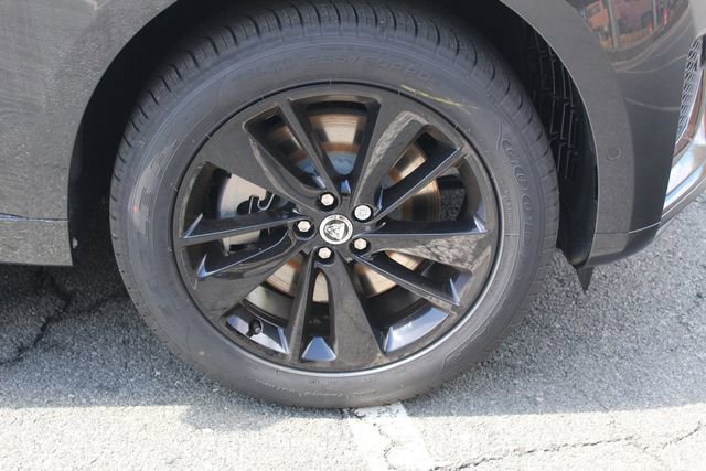 New 2026 Jaguar F-PACE R-Dynamic S image 9