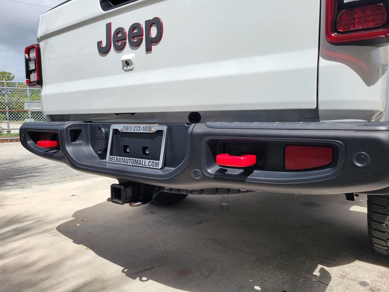 Used 2024 Jeep Gladiator Rubicon w/ Safety Group AWD/4WD image 18