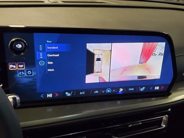 New 2026 Chevrolet Traverse LT w/ Sun and Wheel Package image 27