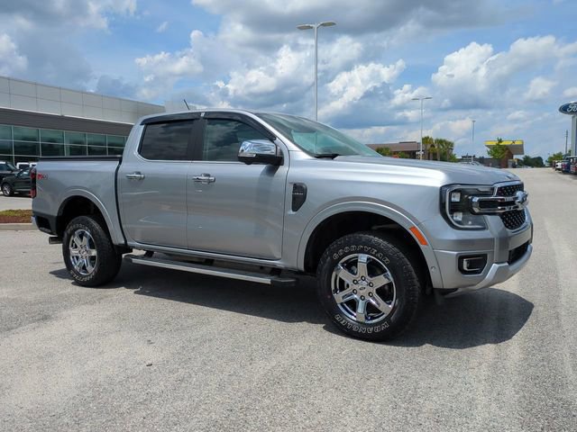 Used 2024 Ford Ranger Lariat w/ FX4 Off-Road Package AWD/4WD image 2