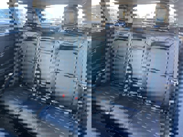 Used 2022 Lincoln Corsair AWD w/ Premium Package image 13