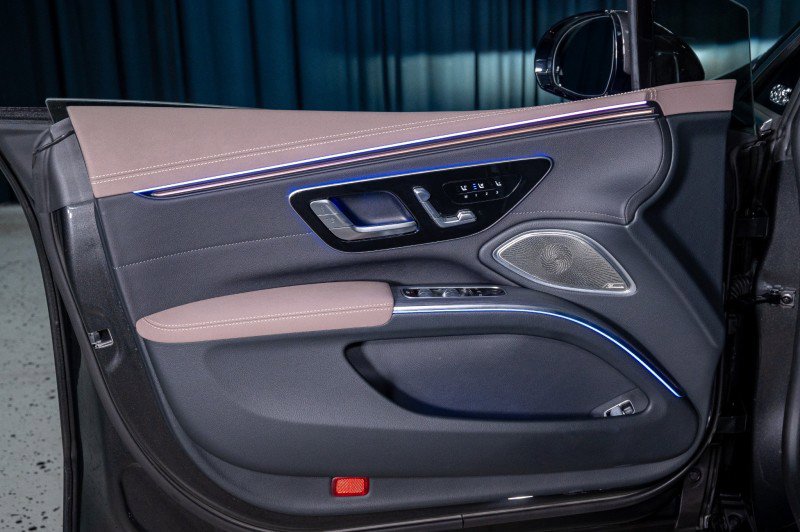 Certified 2023 Mercedes-Benz EQS 580 4MATIC Sedan image 12