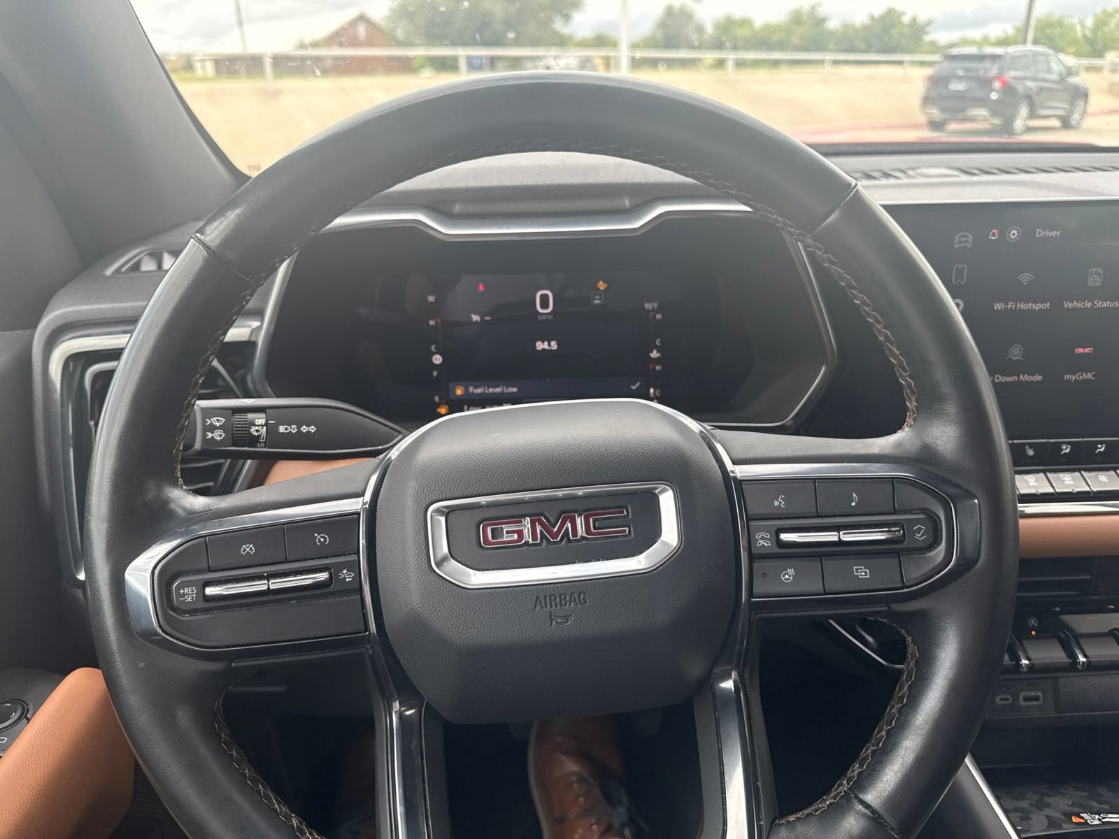Used 2023 GMC Canyon AT4 w/ AT4 Premium Package AWD/4WD image 12