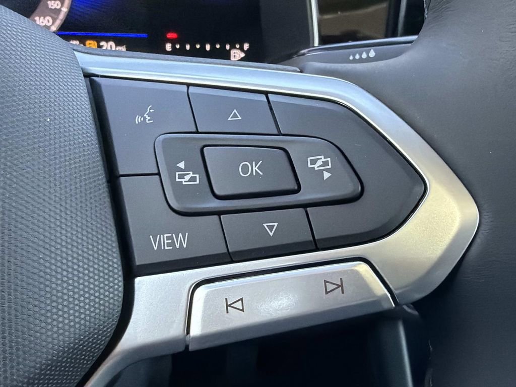 New 2026 Volkswagen Jetta SE FWD image 18