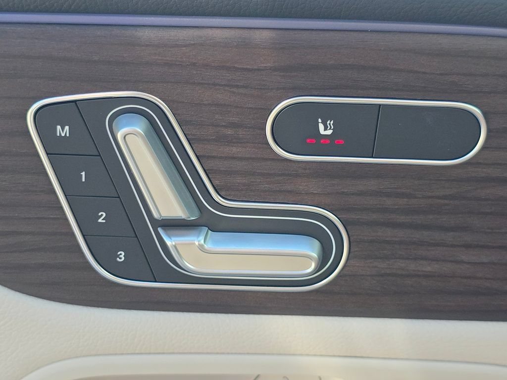 New 2026 Mercedes-Benz GLB 250 4MATIC image 6