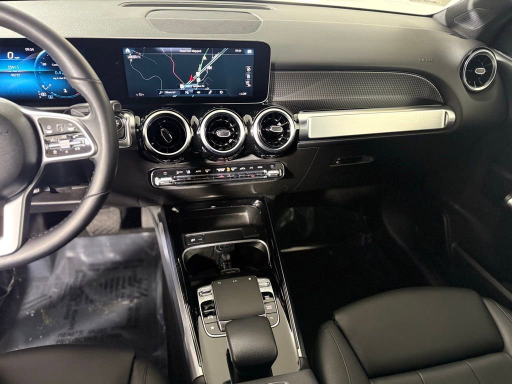 Used 2020 Mercedes-Benz GLB 250 4MATIC image 17