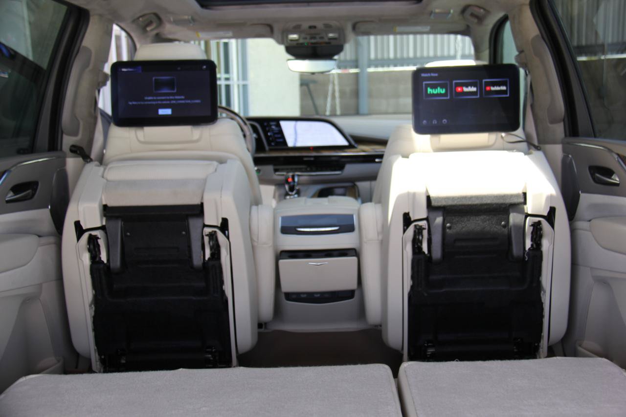 Used 2023 Cadillac Escalade ESV Sport Platinum AWD/4WD image 13