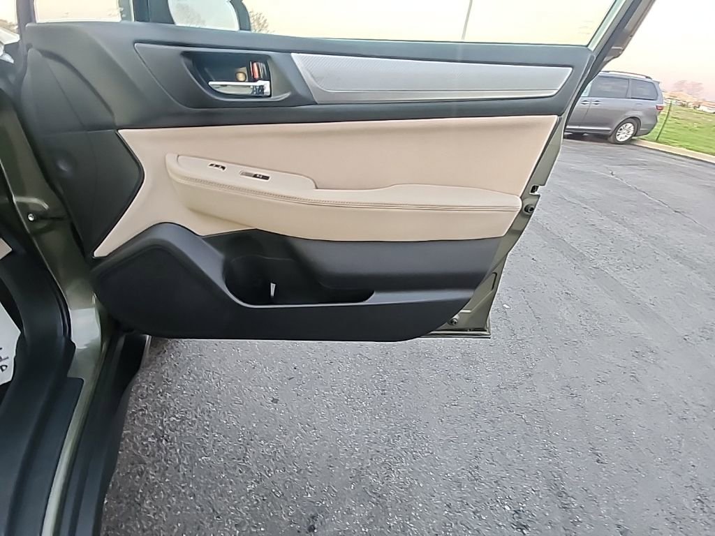 Used 2018 Subaru Outback 2.5i Premium image 31
