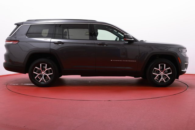 Used 2024 Jeep Grand Cherokee L Limited w/ Luxury Tech Group II image 6