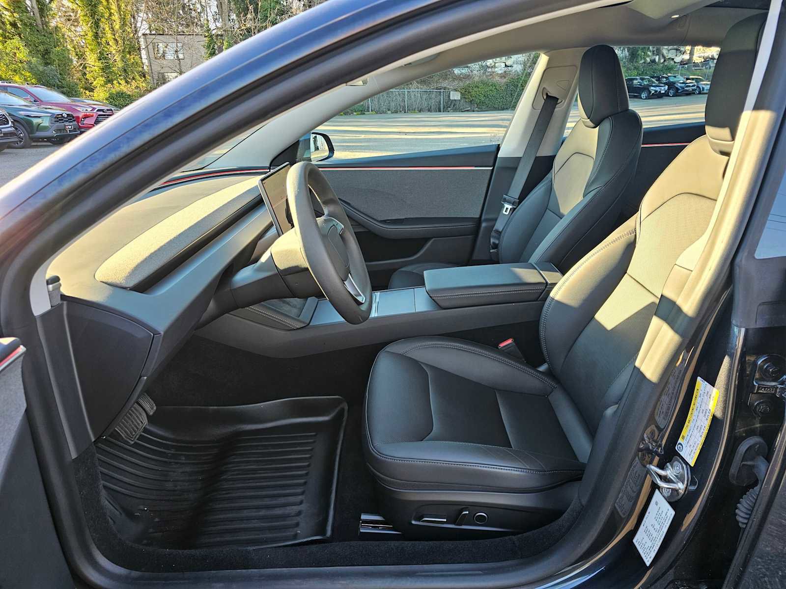 Used 2024 Tesla Model 3 Standard Range image 21