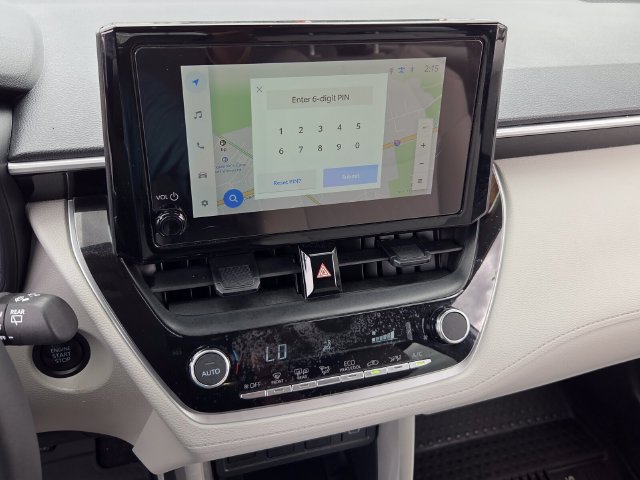 Used 2025 Toyota Corolla Cross LE FWD image 17