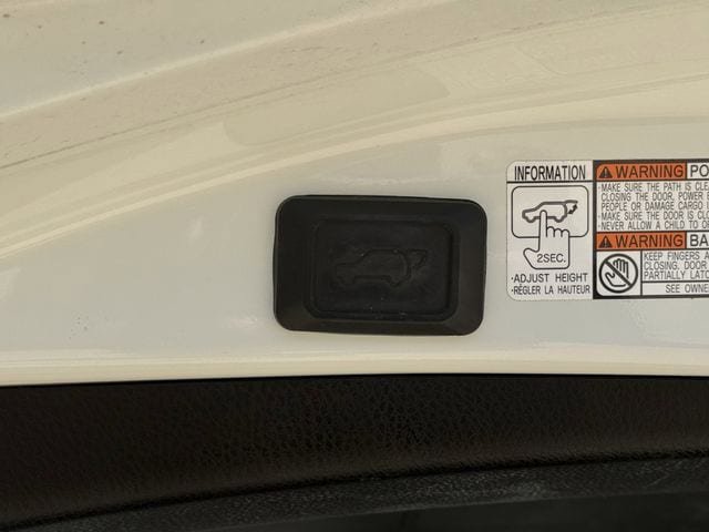 Used 2016 Toyota RAV4 Limited w/ Advanced Technology Package AWD/4WD image 33