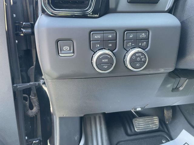 Used 2025 GMC Sierra 2500 AT4 w/ AT4 Premium Plus Package AWD/4WD image 15