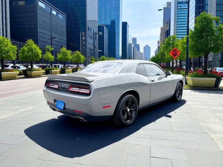 Used 2019 Dodge Challenger SXT image 3