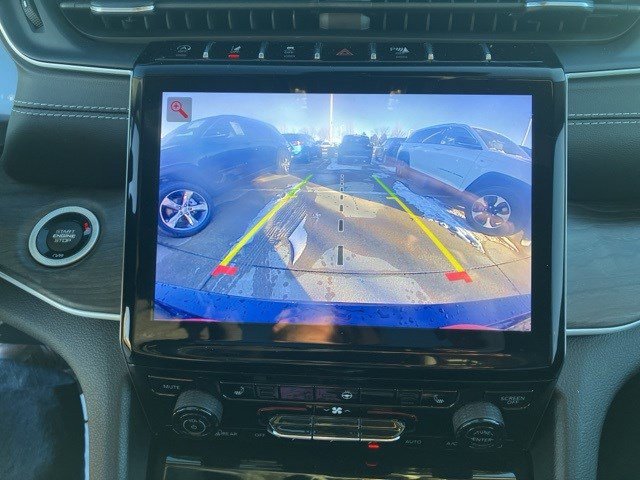 Certified 2023 Jeep Grand Cherokee L Limited image 19