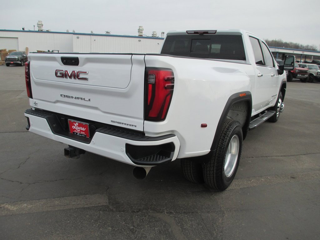 Used 2024 GMC Sierra 3500 Denali w/ Denali Reserve Package image 6