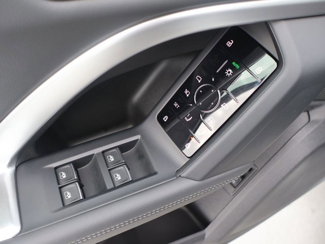 Used 2025 Audi Q5 Premium w/ Convenience Package image 12