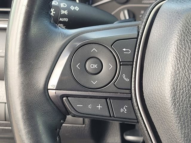 Used 2022 Toyota Camry SE image 18