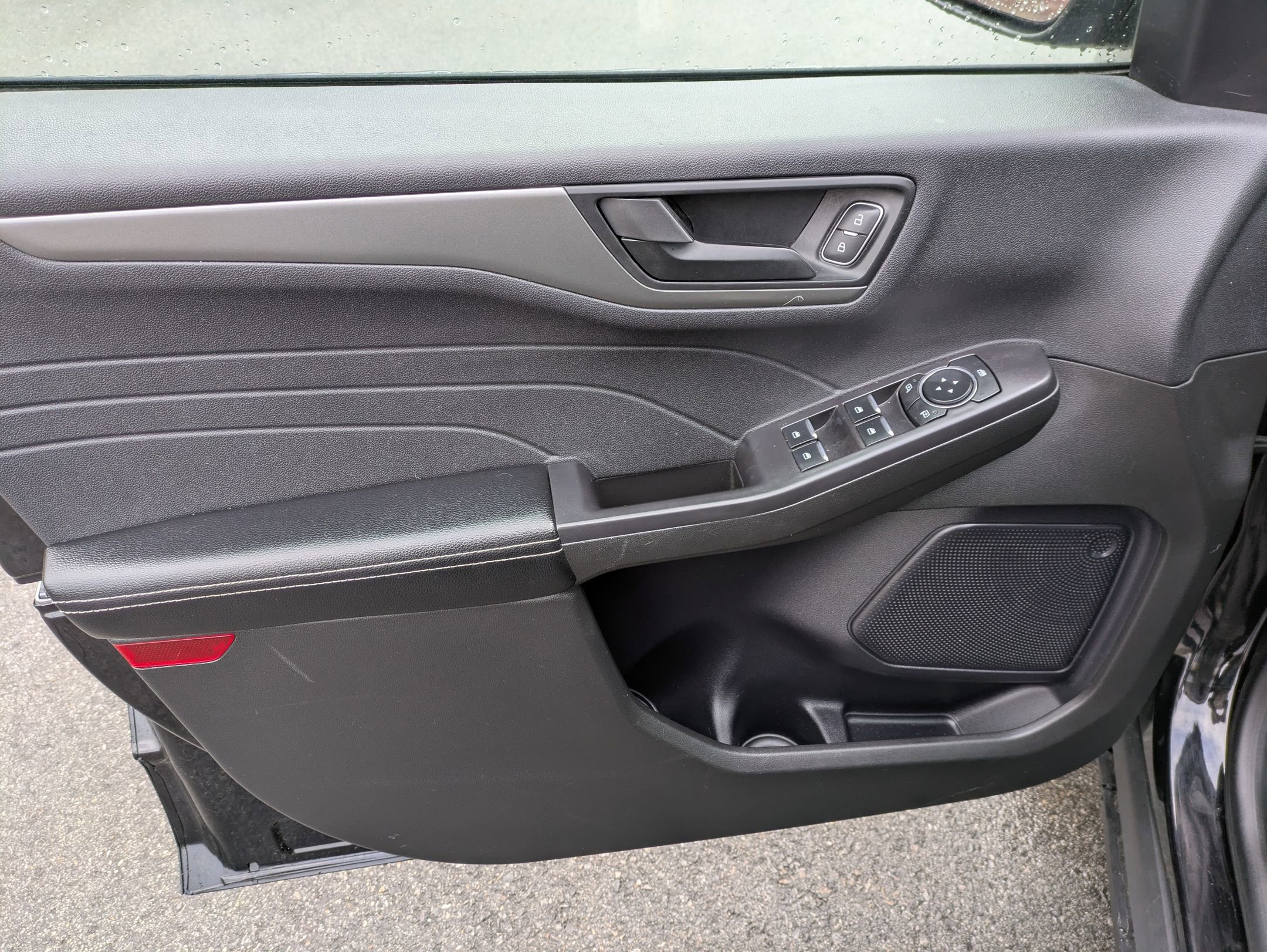 Certified 2024 Ford Escape Active image 6