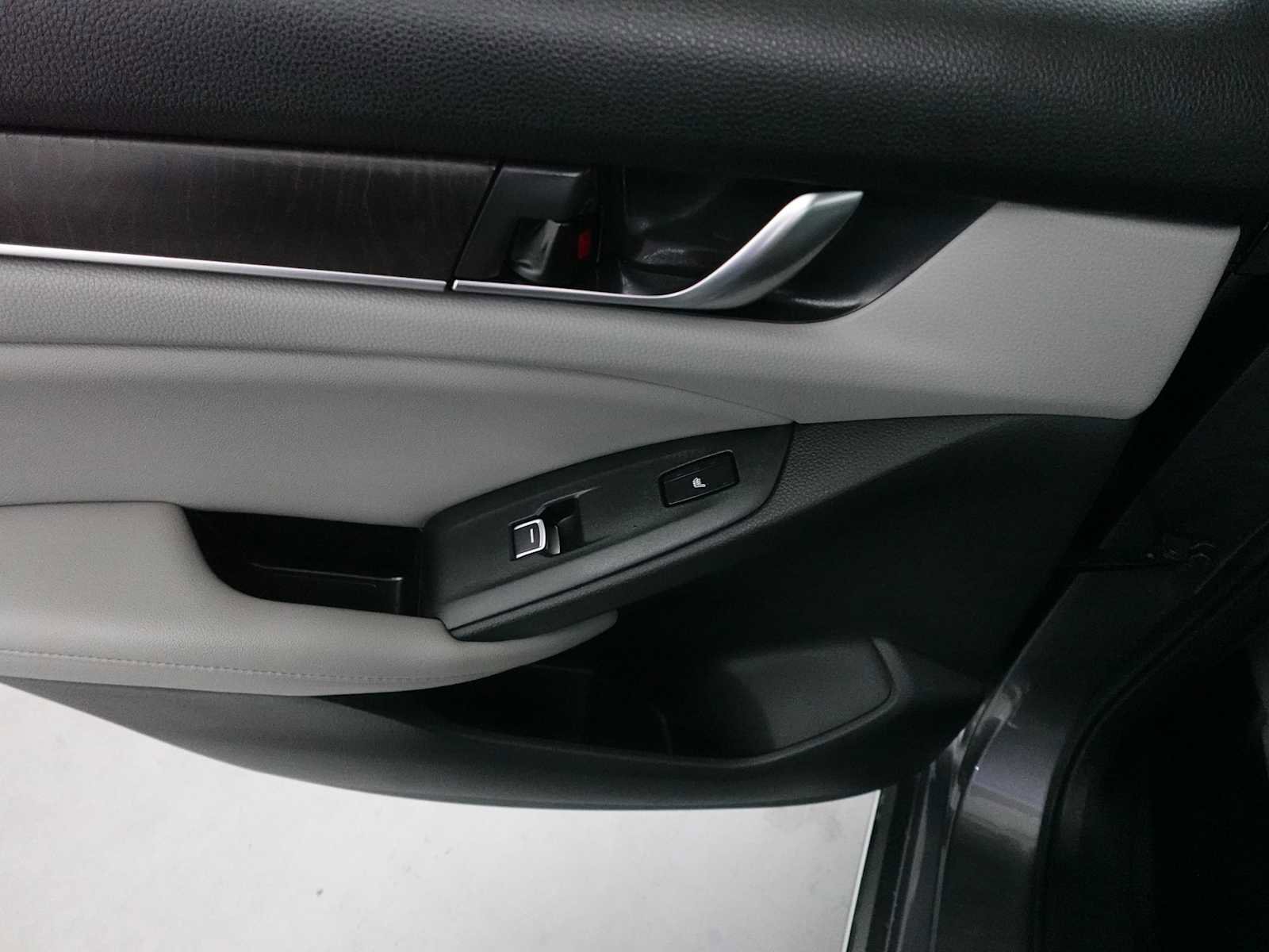 Certified 2019 Honda Accord Touring image 26