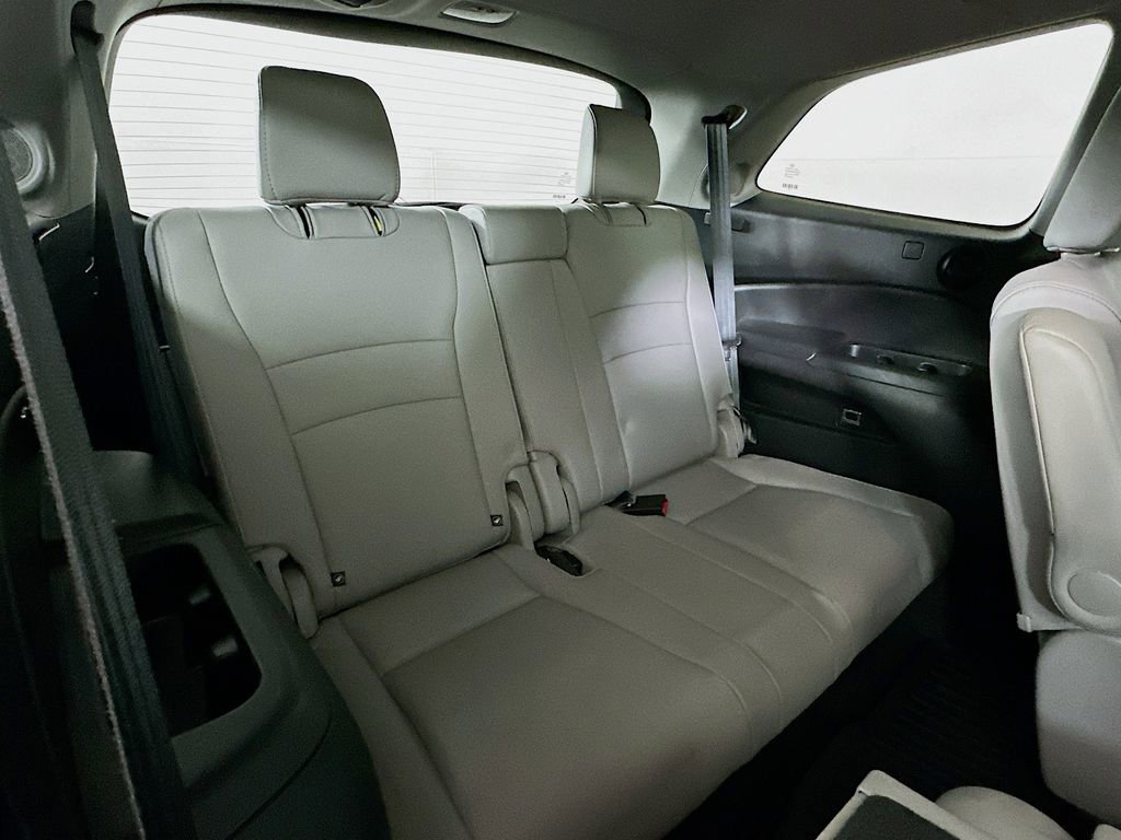Used 2019 Honda Pilot Elite image 14