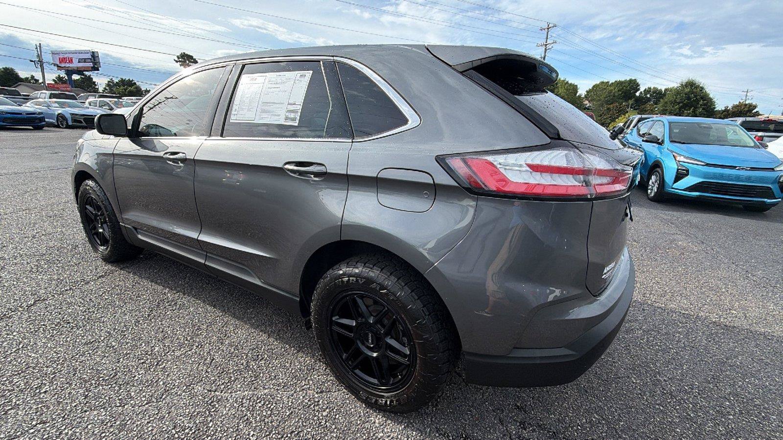 Used 2023 Ford Edge SEL w/ Convenience Package AWD/4WD image 9
