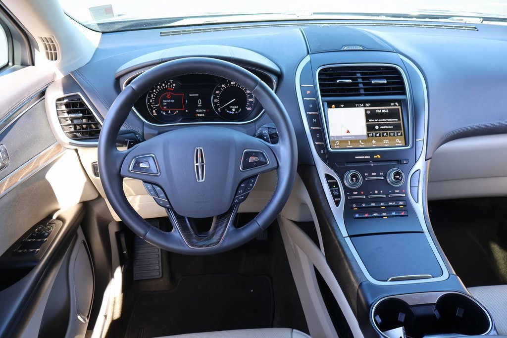 Used 2018 Lincoln MKX Reserve w/ Lincoln MKX Climate Package image 17