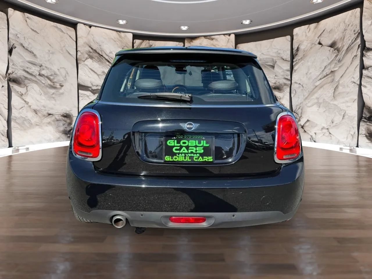 Used 2021 MINI Cooper 2-Door Hardtop FWD image 6