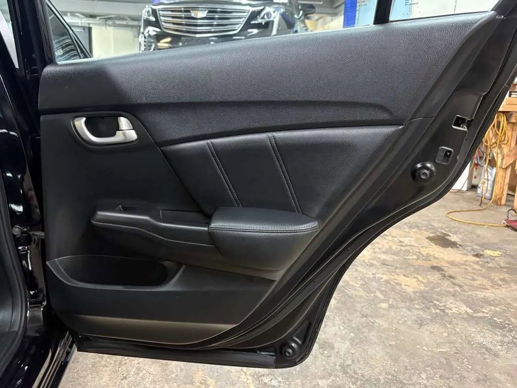 Used 2015 Honda Civic EX-L image 29