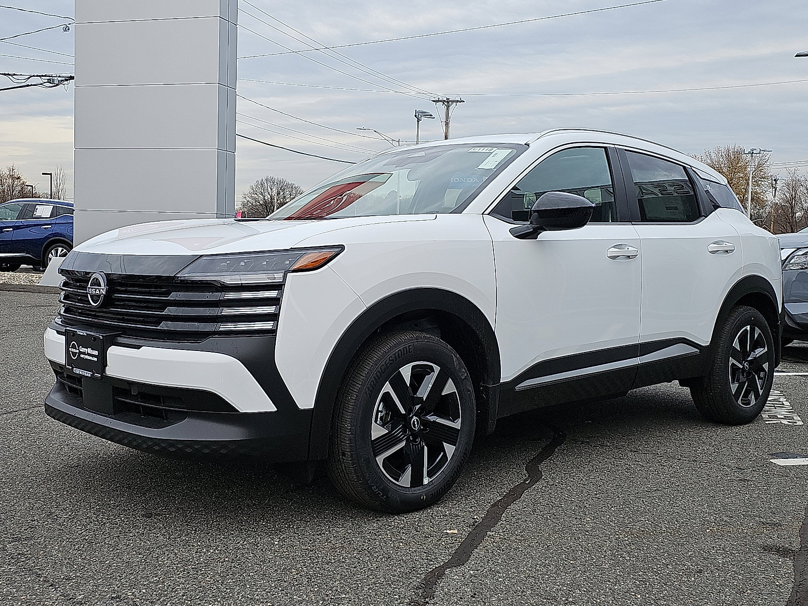 New 2026 Nissan Kicks SV w/ SV Premium Package image 2