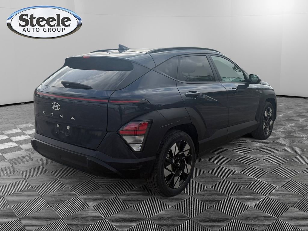 Used 2025 Hyundai Kona SEL image 5