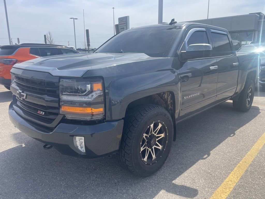 Used 2017 Chevrolet Silverado 1500 LT w/ All Star Edition AWD/4WD image 7