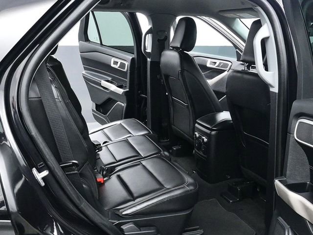 Used 2022 Ford Explorer XLT w/ Equipment Group 202A image 10