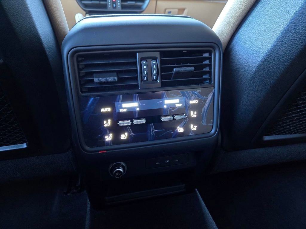 Certified 2025 Porsche Cayenne image 14