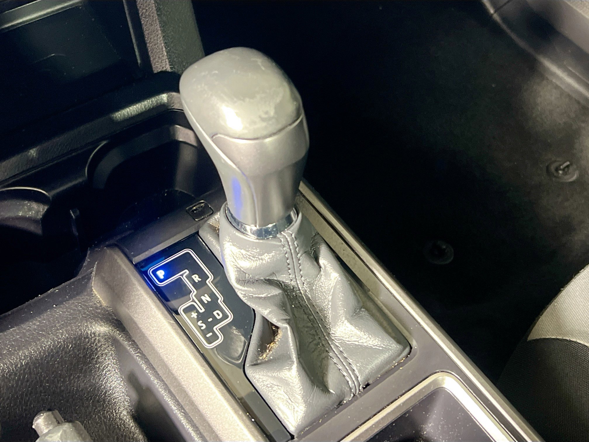 Used 2022 Toyota Tacoma TRD Off-Road image 25