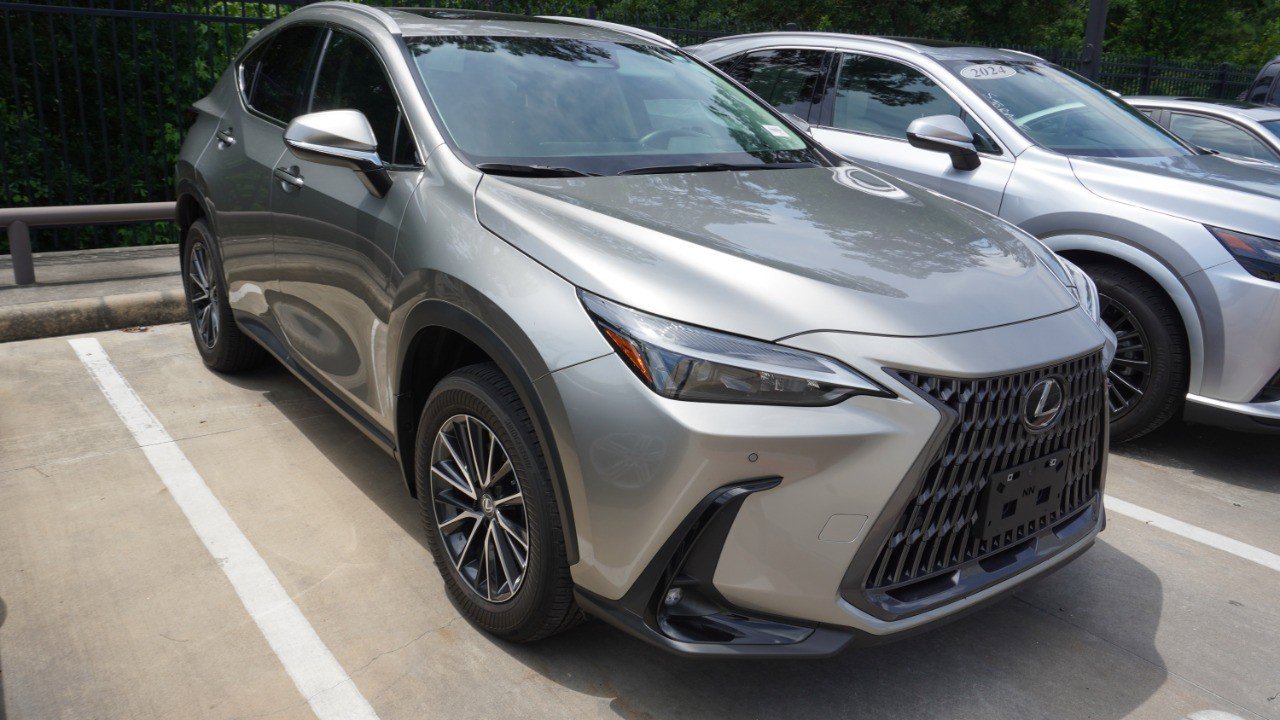Used 2024 Lexus NX 350 AWD image 4