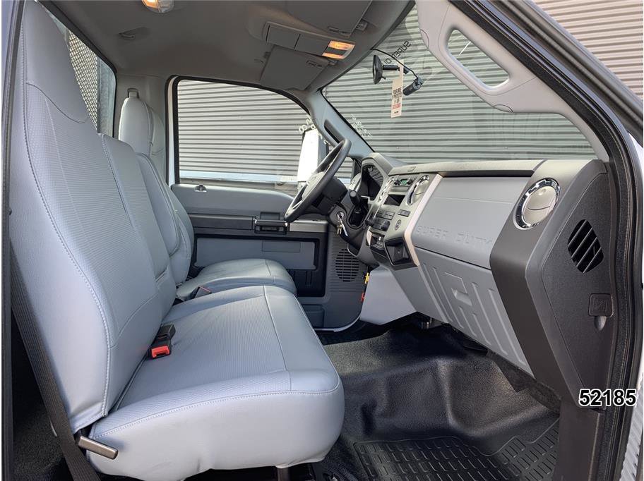 Used 2022 Ford F750 2WD Regular Cab Super Duty image 24