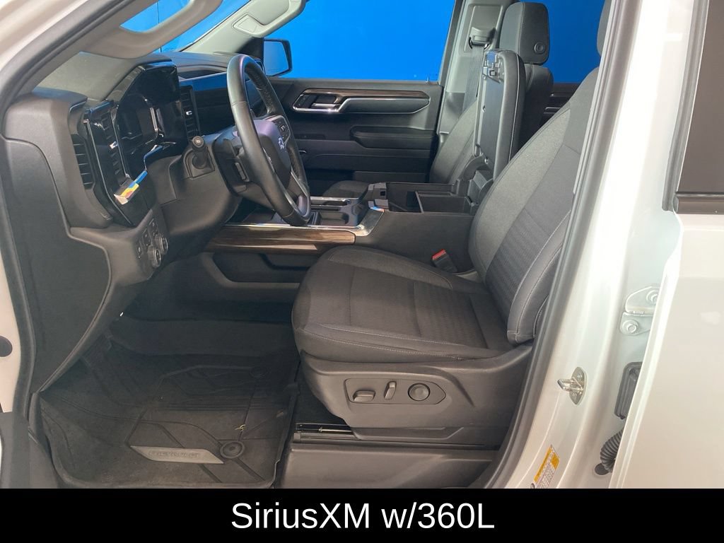 Used 2024 Chevrolet Silverado 1500 RST w/ Redline Edition AWD/4WD image 8