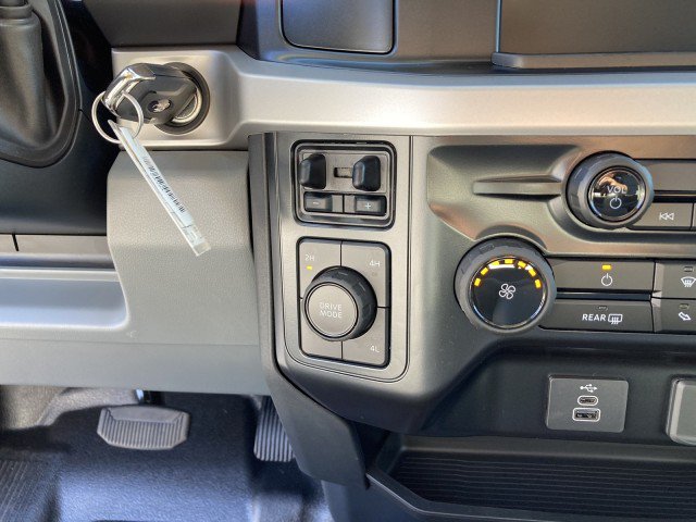 New 2027 Ford F450 XL w/ XL Chrome Package AWD/4WD image 15