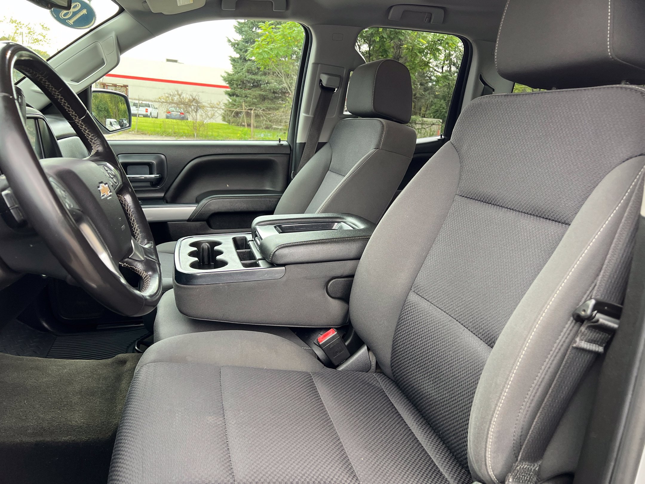Used 2018 Chevrolet Silverado 1500 LT w/ Redline Edition AWD/4WD image 20