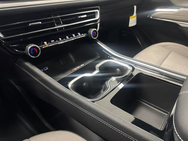 New 2026 Chevrolet Traverse LT w/ Enhanced Driving Package FWD image 22