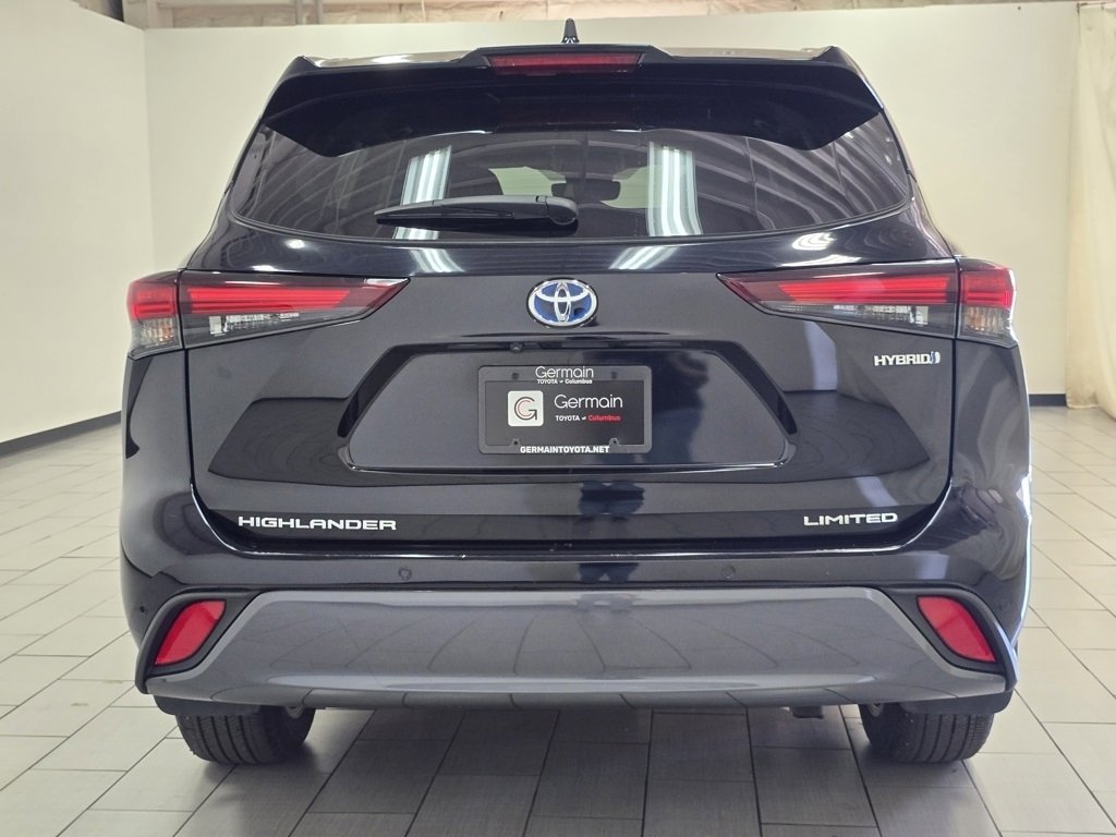 Used 2024 Toyota Highlander Limited image 19
