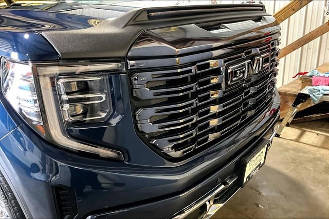 Used 2023 GMC Sierra 1500 Denali Ultimate AWD/4WD image 11