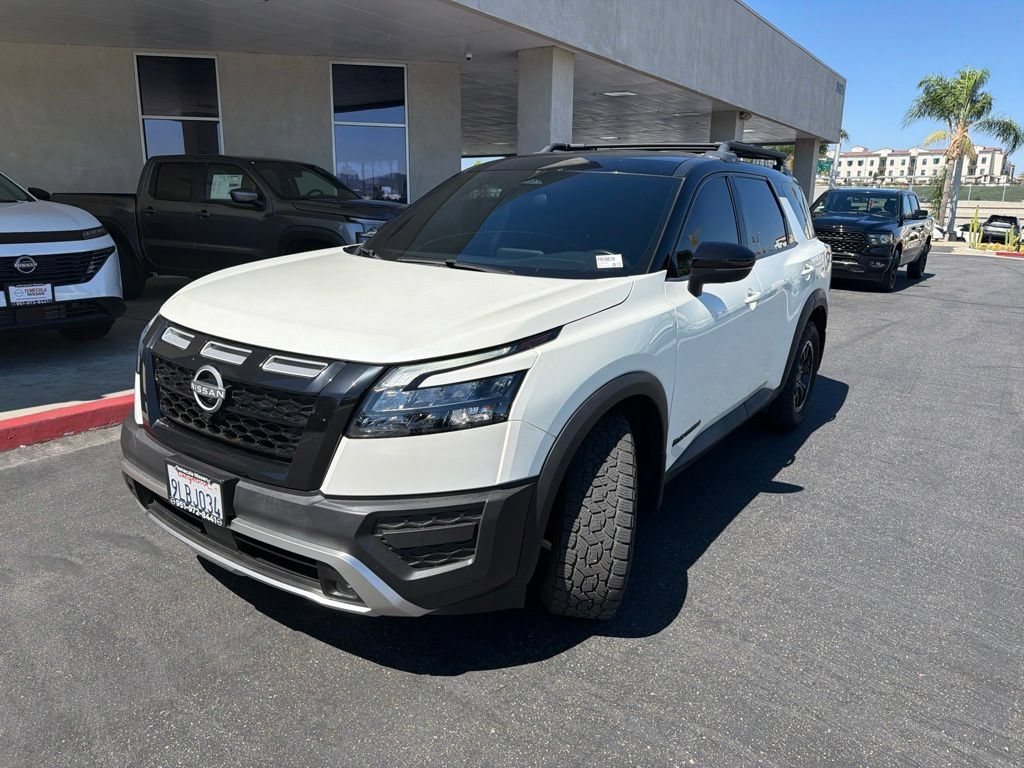 Used 2024 Nissan Pathfinder Rock Creek AWD/4WD image 4