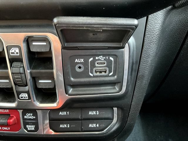 Used 2021 Jeep Gladiator Rubicon AWD/4WD image 19